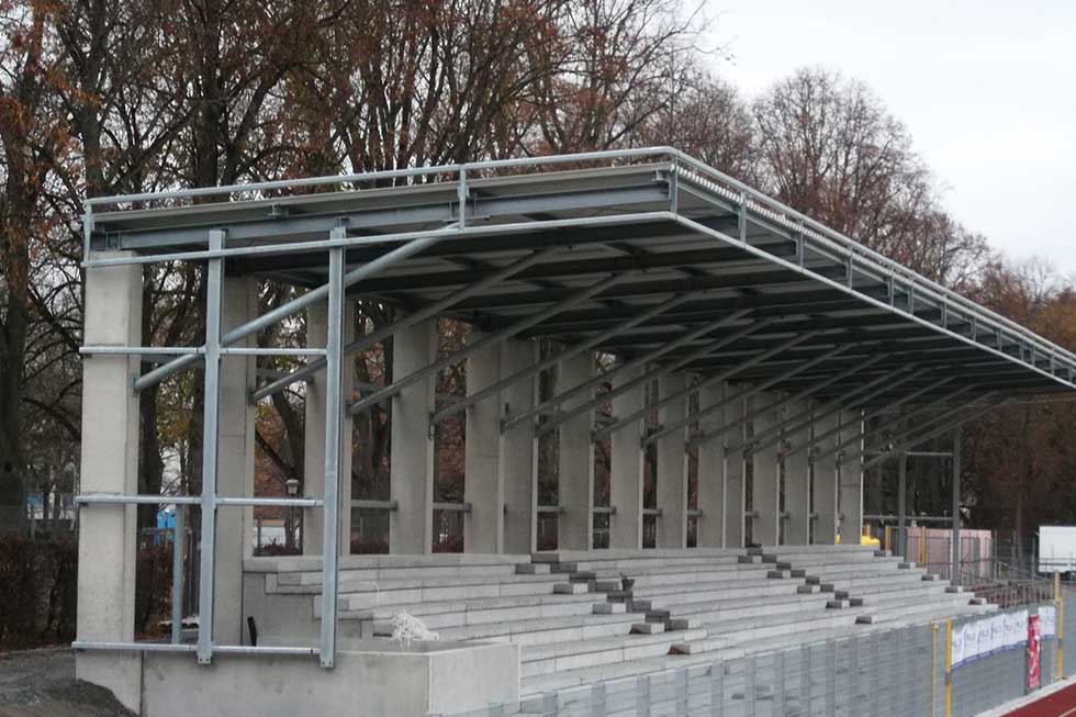 stehtribuehne-web-1